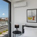 Skyline 360 Luxury With Stunning Terrace #free Parking# By Binobi! Apartamento *