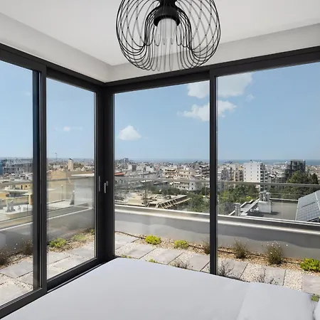 Skyline 360 Luxury With Stunning Terrace #free Parking# By Binobi! 아파트 테살로니키